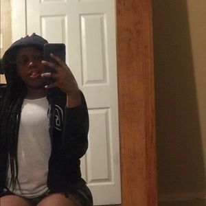 Meet your Posher, Tania